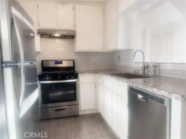 Valley Glen, CA 91401,13801 Oxnard 206