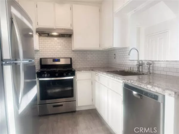 Valley Glen, CA 91401,13801 Oxnard 206