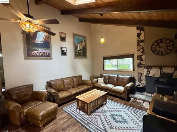 Groveland, CA 95321,19380 Pleasantview Dr