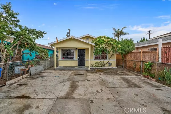 Los Angeles, CA 90061,11513 S San Pedro