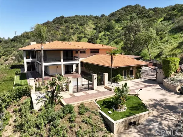 La Canada Flintridge, CA 91011,540 Haverstock RD