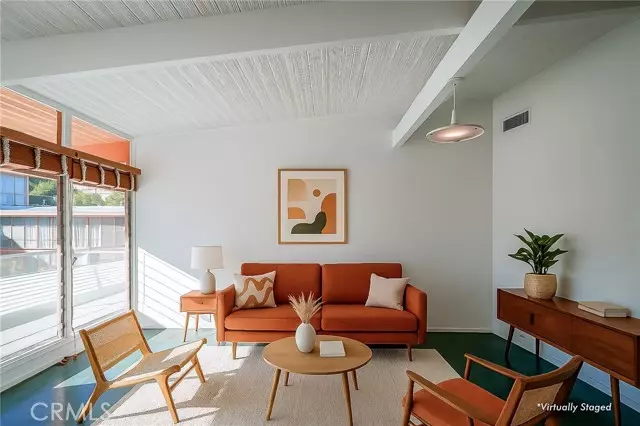 West Hollywood, CA 90046,1400 N Hayworth AVE 28