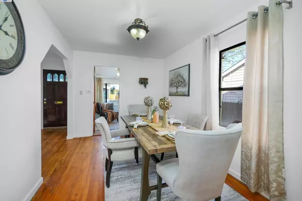 Oakland, CA 94603,11132 Acalanes Dr