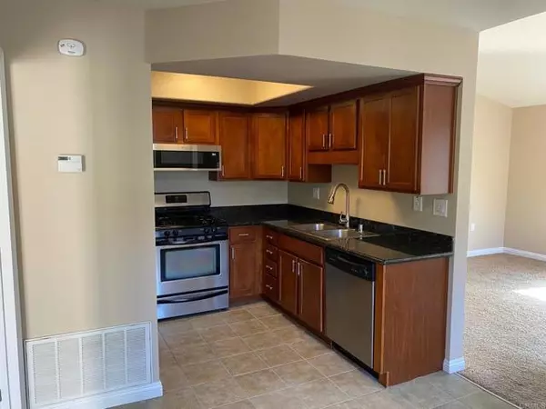 Oceanside, CA 92056,100 Sea Cliff WAY 104