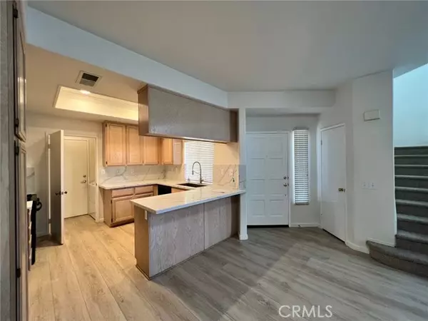 Aliso Viejo, CA 92656,25 Fulmar LN