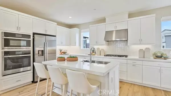 Valencia, CA 91381,27459 Sand Almond WAY