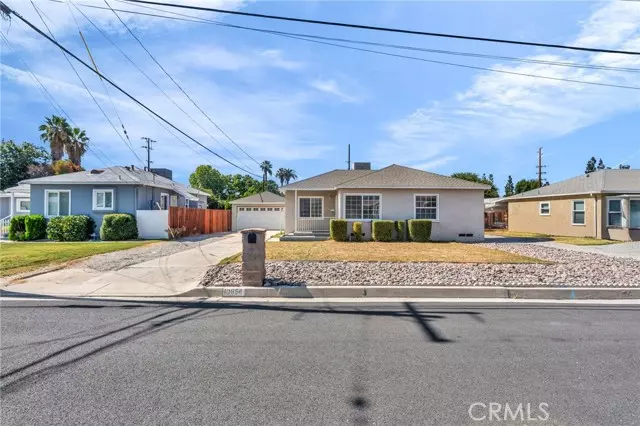 10654 Amapolas ST, Redlands, CA 92373