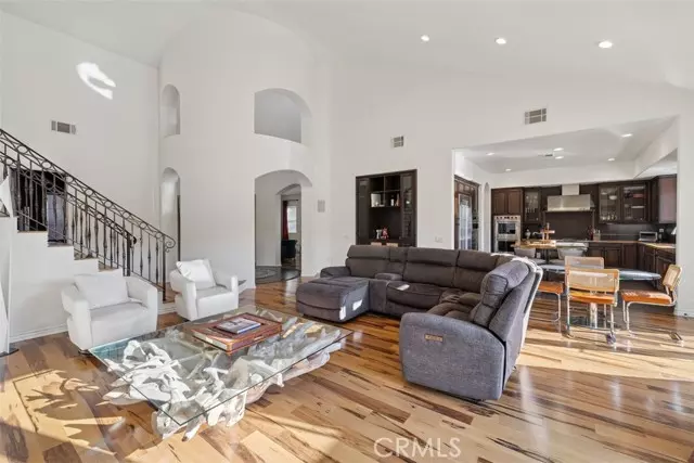 9651 Sagebrush AVE, Chatsworth, CA 91311