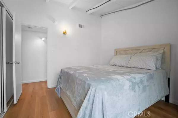 Woodland Hills, CA 91367,6440 Jumilla AVE