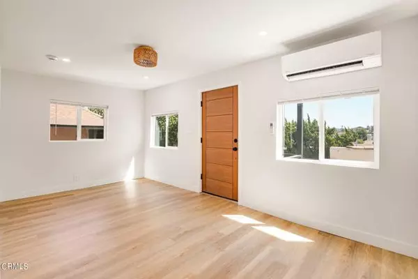 Los Angeles, CA 90026,2138 1/2 Santa Ynez ST