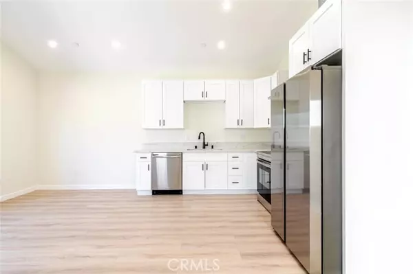 North Hollywood, CA 91605,11937 1/2 Burton