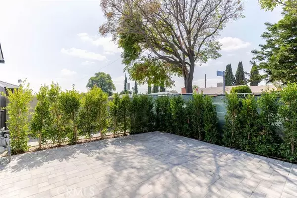 North Hollywood, CA 91605,11937 Burton ST