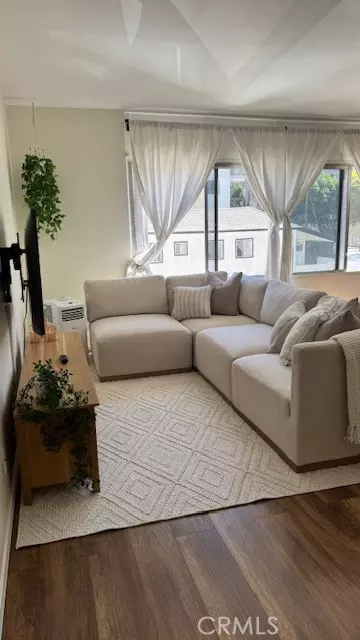 Signal Hill, CA 90802,250 Linden 204