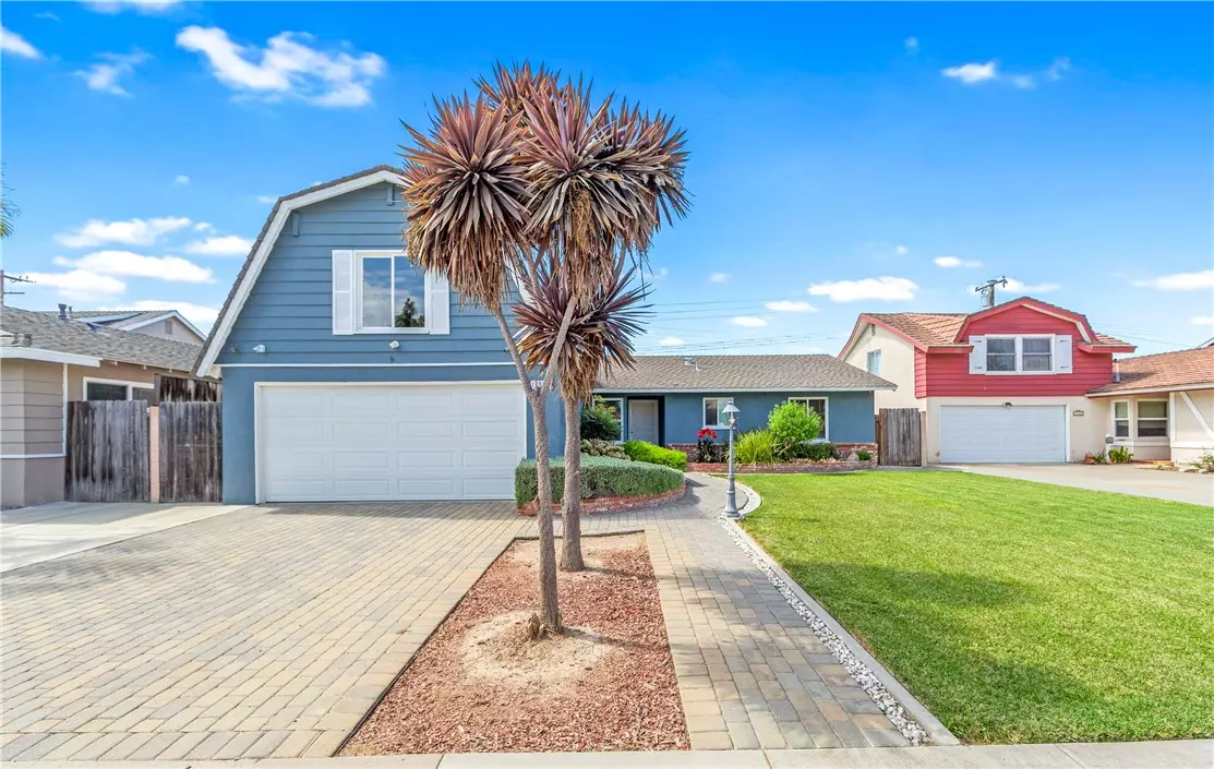 Fountain Valley, CA 92708,17239 Santa Suzanne