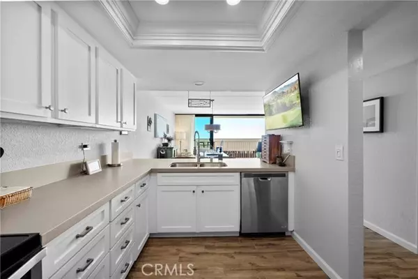 San Clemente, CA 92672,405 Avenida Granada 212