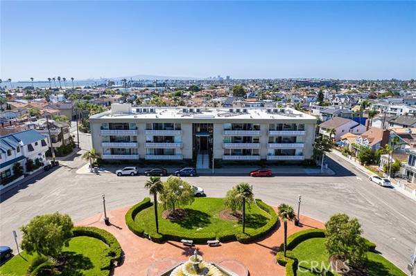 103 N Ravenna DR 14, Long Beach, CA 90803