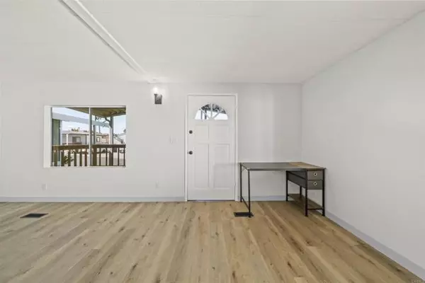 El Cajon, CA 92021,255 E Bradley AVE SPC 116