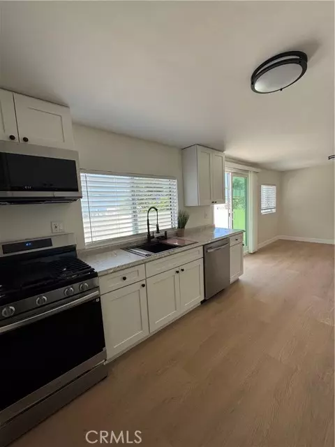 1734 Prospect Ave B, Hermosa Beach, CA 90254