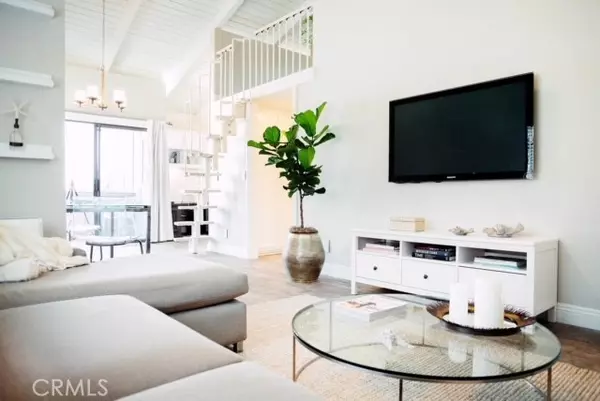 Corona Del Mar, CA 92625,707 1/2 HELIOTROPE AVE