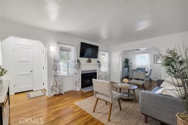 Burbank, CA 91505,1527 N Avon ST