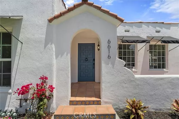 Van Nuys, CA 91405,6616 Vesper