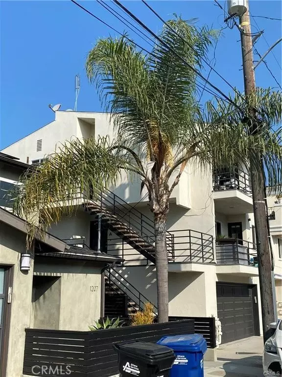 Hermosa Beach, CA 90254,1211 Cypress AVE B