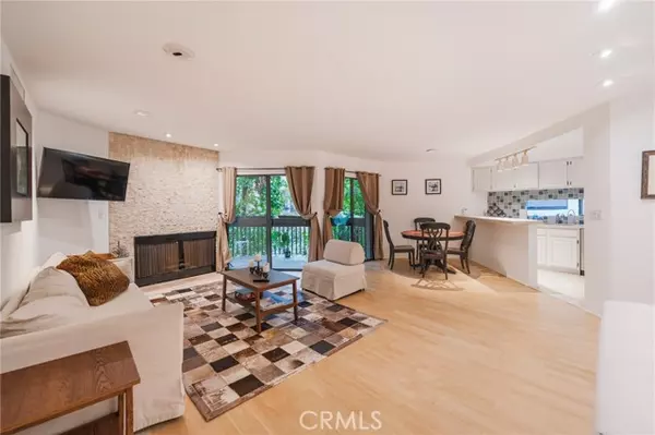 West Hollywood, CA 90069,950 N Kings RD 245