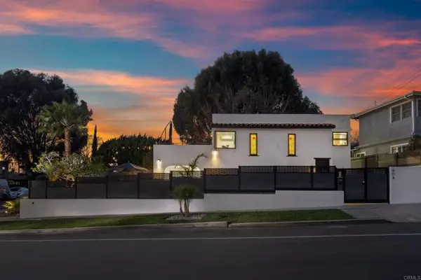 La Jolla, CA 92037,608 Forward ST