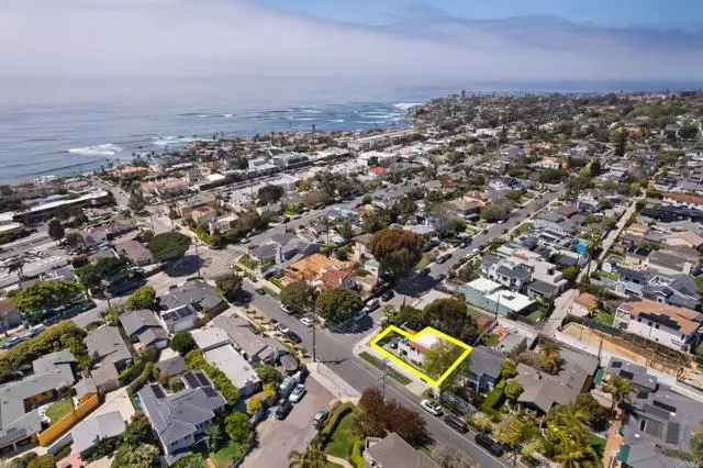 La Jolla, CA 92037,608 Forward ST