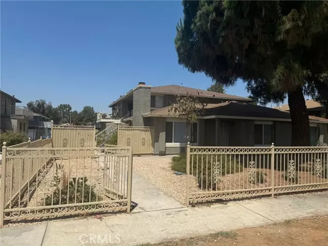Redlands, CA 92374,1209 Oxford DR C