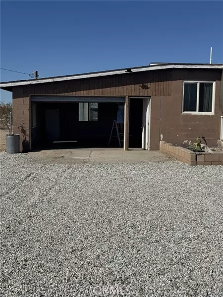 21226 21226 Stoddard Wells RD, Apple Valley, CA 92307