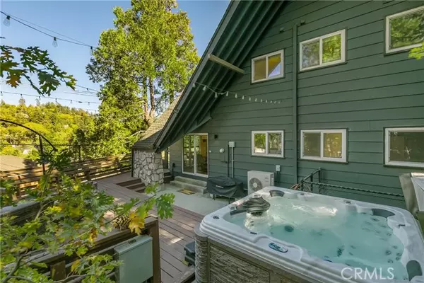 27558 W Shore RD, Lake Arrowhead, CA 92352