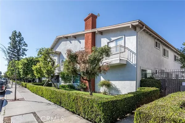 Tarzana, CA 91356,18547 Collins B2