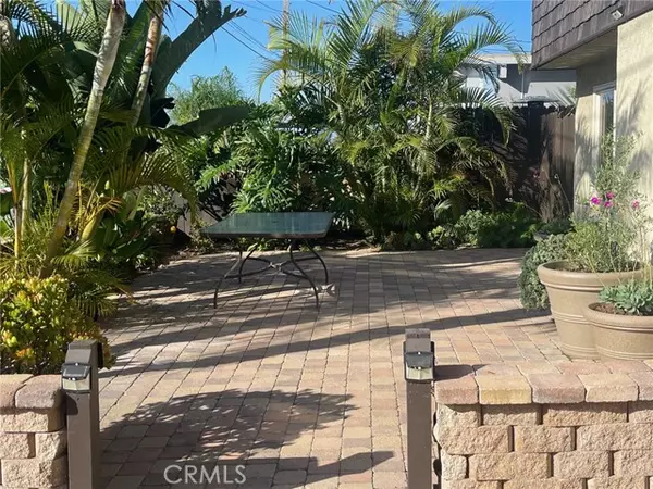 Laguna Beach, CA 92651,160 La Brea ST