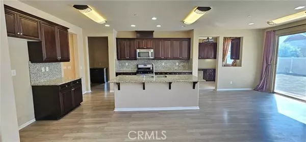 Riverside, CA 92880,5677 5677 Brianhead