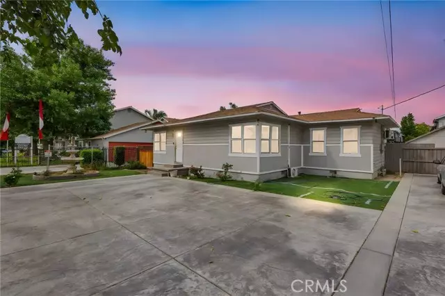 1210 E Whittier, Hemet, CA 92543