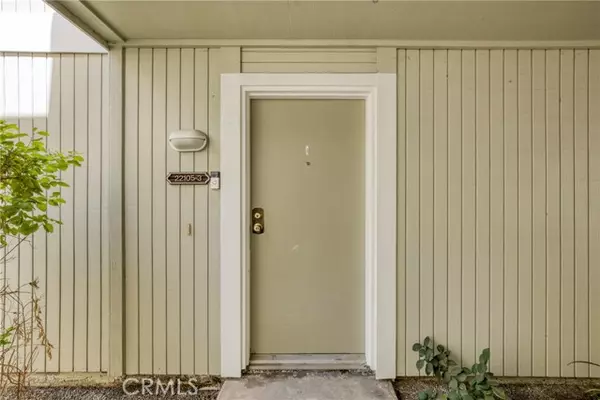 Woodland Hills, CA 91367,22105 Burbank 3