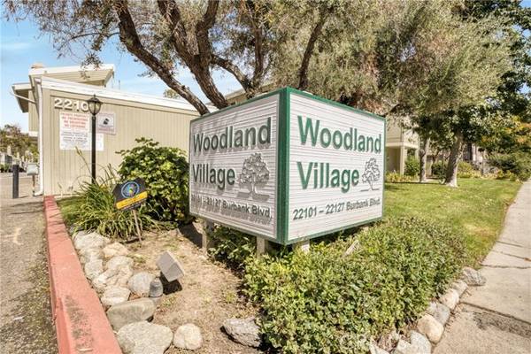 22105 Burbank 3, Woodland Hills, CA 91367