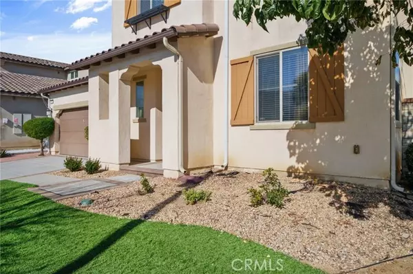 Eastvale, CA 92880,13262 Los Robles CT