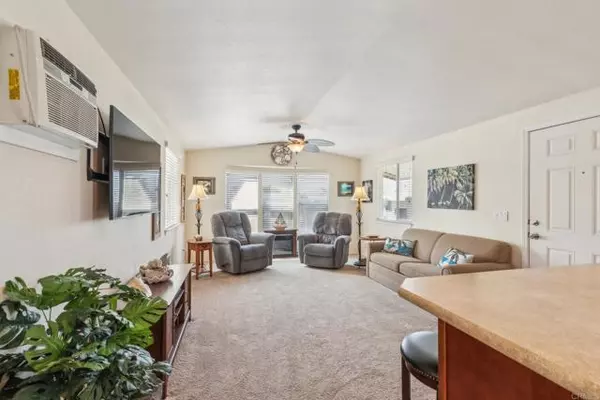 Encinitas, CA 92024,699 N Vulcan AVE 17