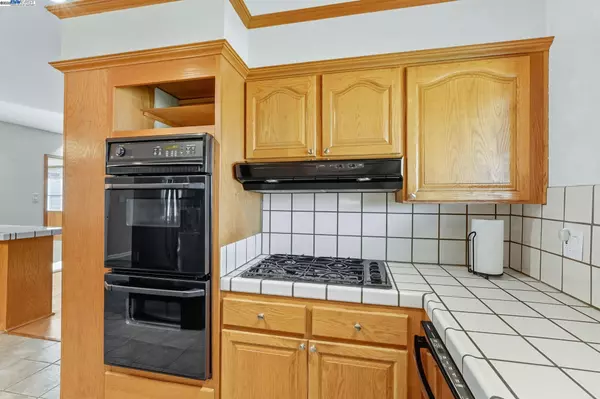 Livermore, CA 94551,2135 Bluebell DR