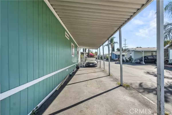 Canyon Country, CA 91351,20401 Soledad Canyon RD 129