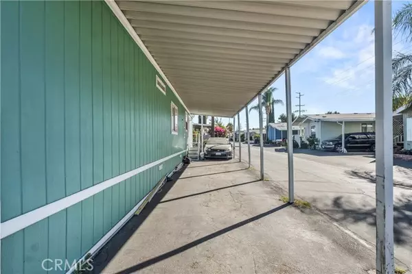 Canyon Country, CA 91351,20401 Soledad Canyon RD 129