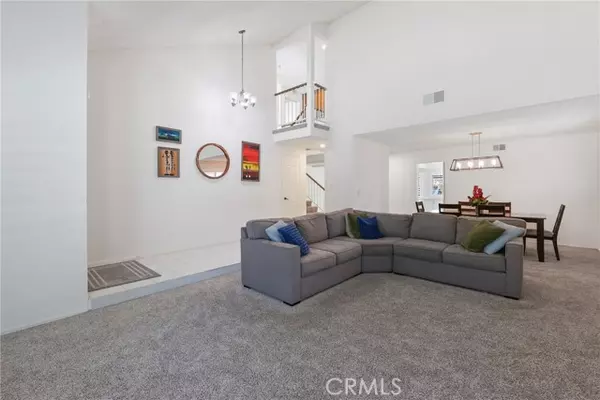 Winnetka, CA 91306,20448 Arminta