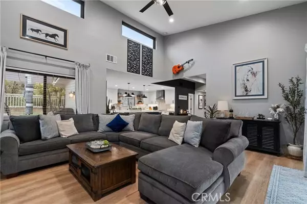 30511 Greenbrook PL, Canyon Lake, CA 92587