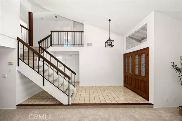 Montebello, CA 90640,1413 Cuesta WAY