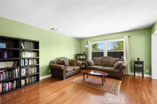 Valley Glen, CA 91405,6818 Varna AVE