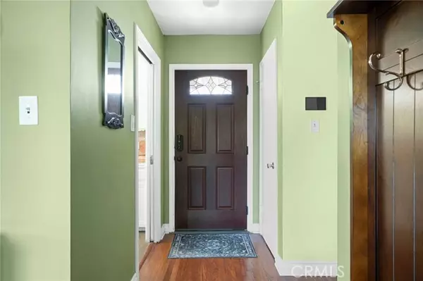 Valley Glen, CA 91405,6818 Varna AVE