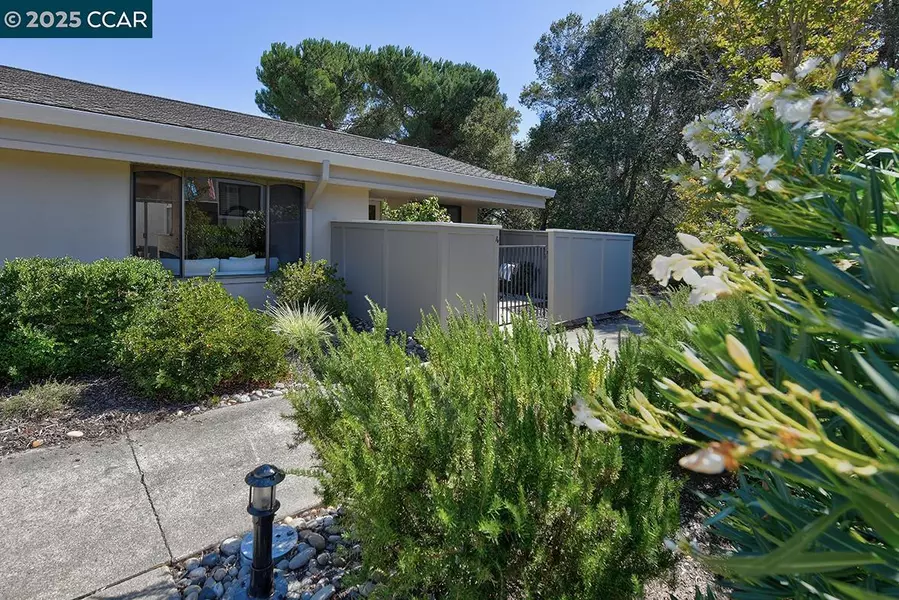 2041 Golden Rain Rd 4, Walnut Creek, CA 94595