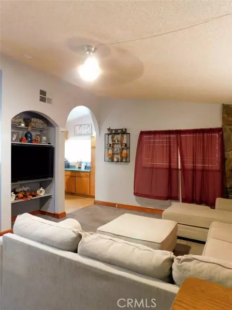 Twentynine Palms, CA 92277,5971 Rose Ellen